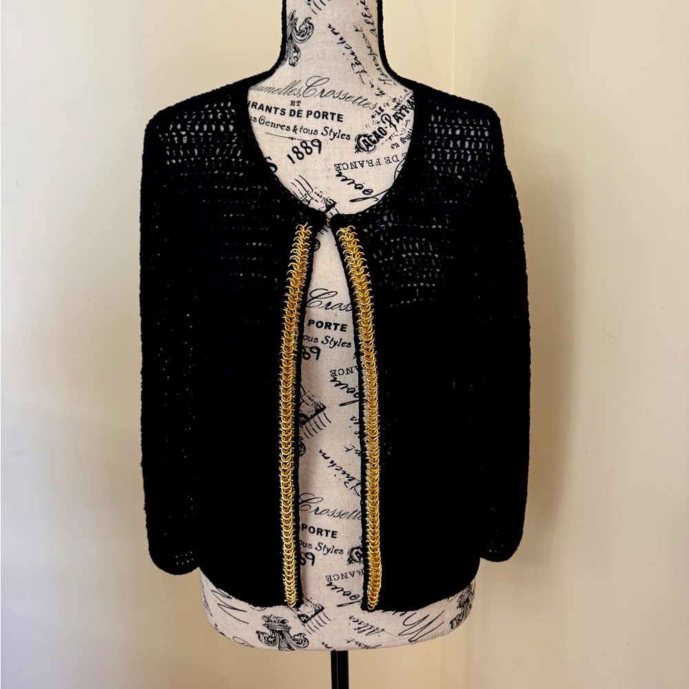 Doncaster black with gold trim sweater cardigan with pockets size Medium